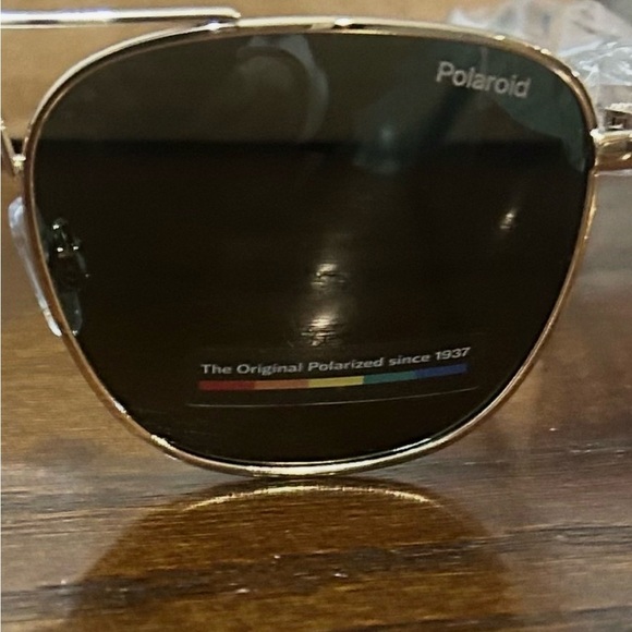 Polaroid Unisex Aviator Full Gold Frame & Tortoise Shell Polarized Sunglasses main image 11